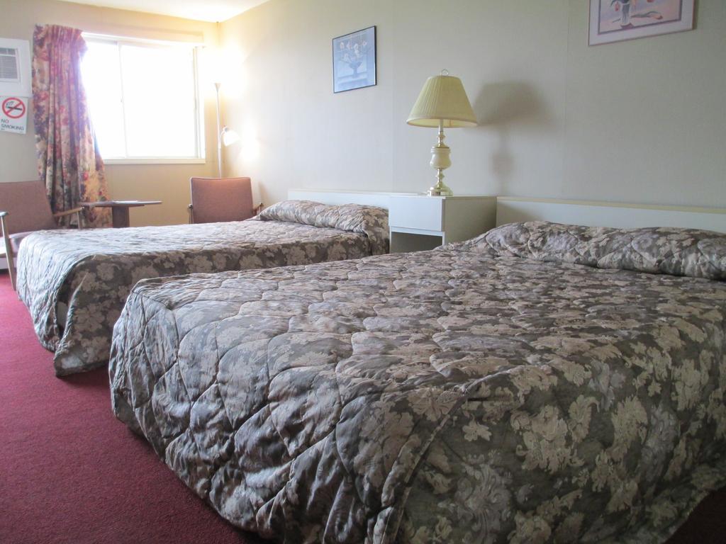 Newburg Inn Motel New Hamburg ห้อง รูปภาพ